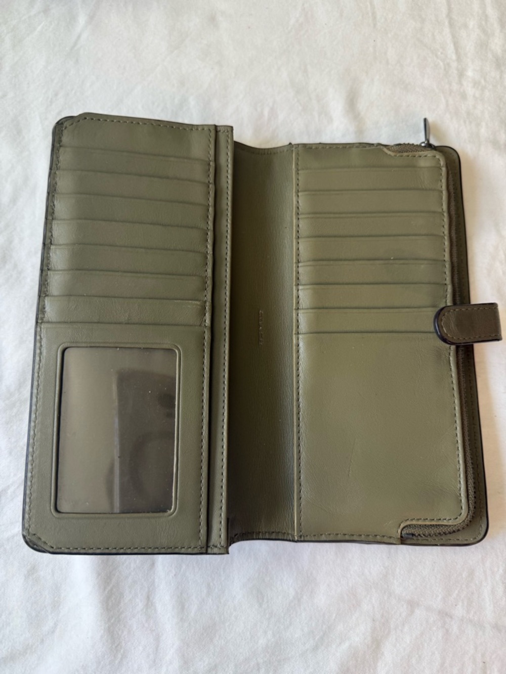 Coach Pebbled Leather Crossbody Bag in Olive Green with matching wallet - Picture 7 of 7